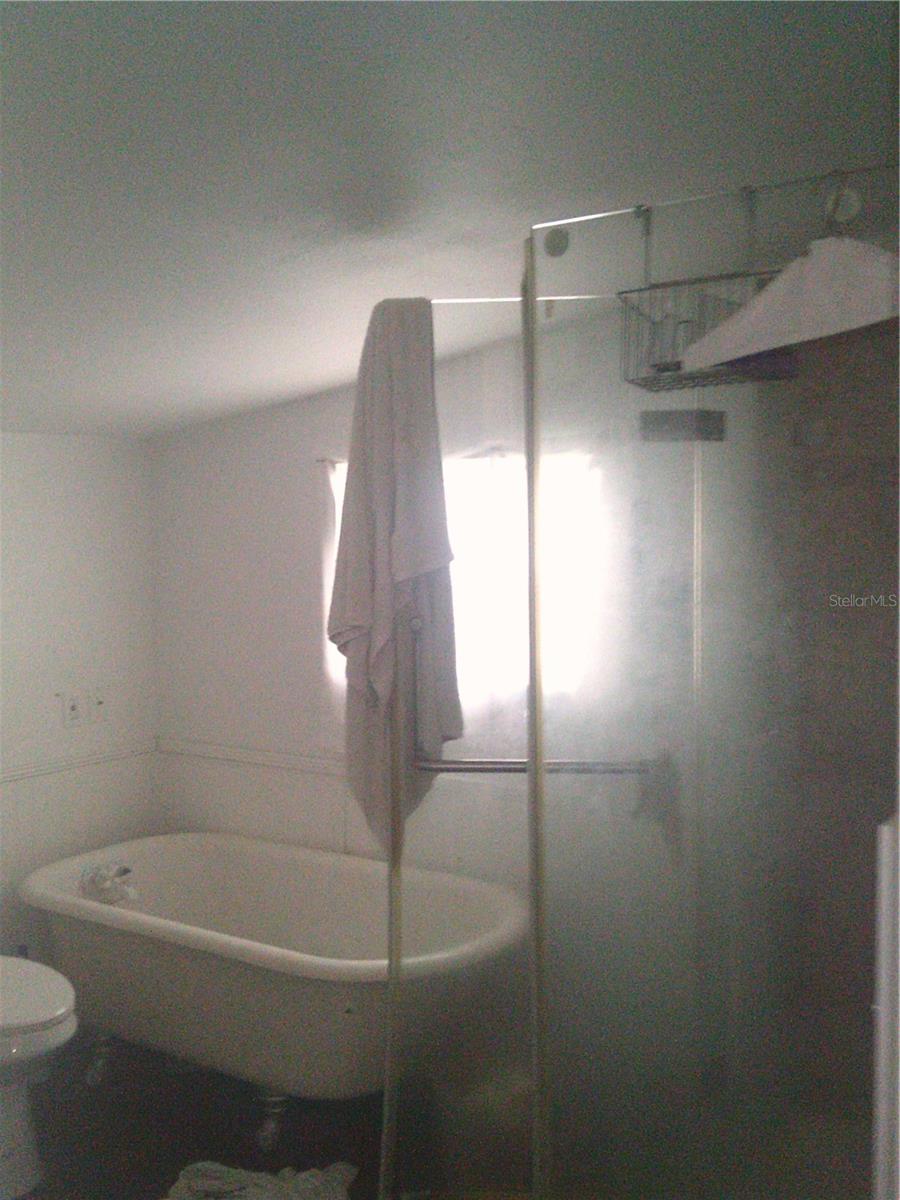 THOMPSON SUB - Residential