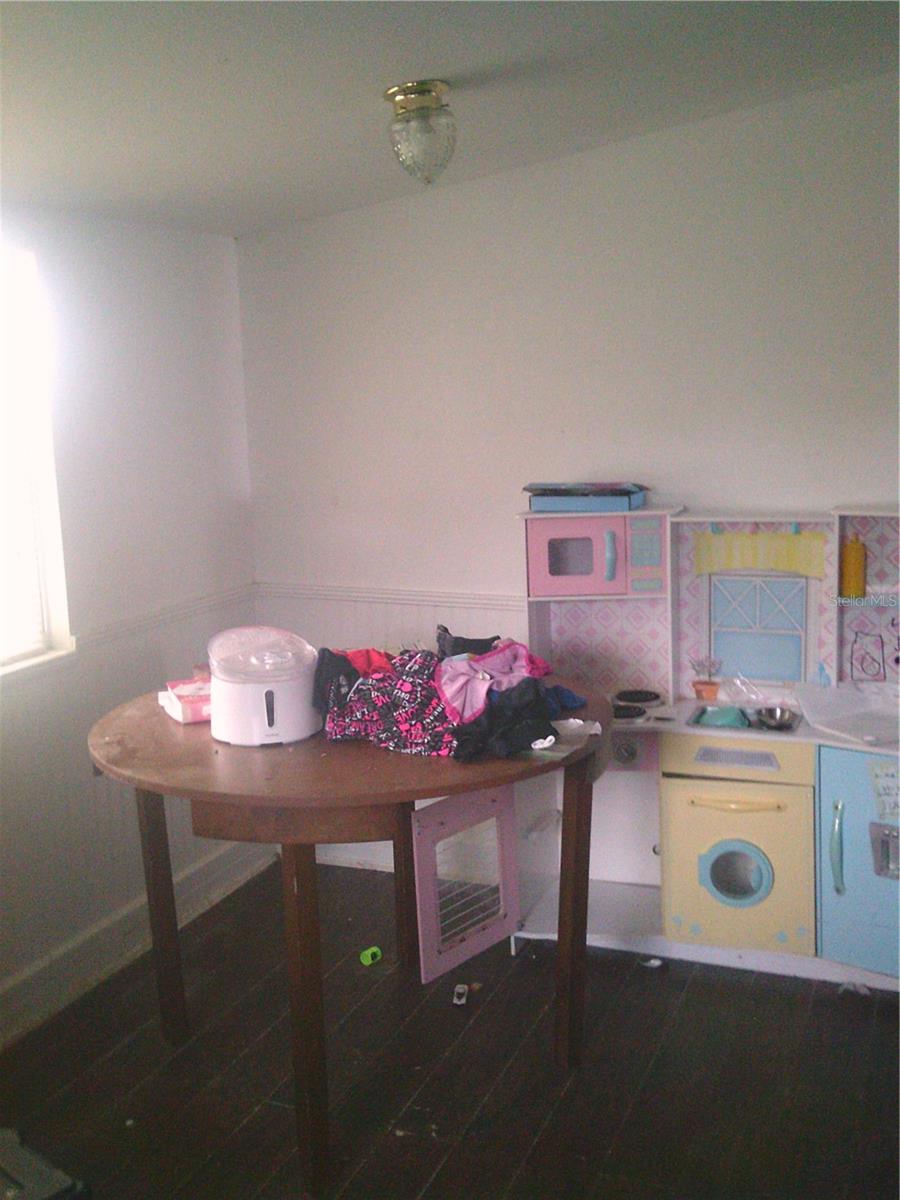 THOMPSON SUB - Residential