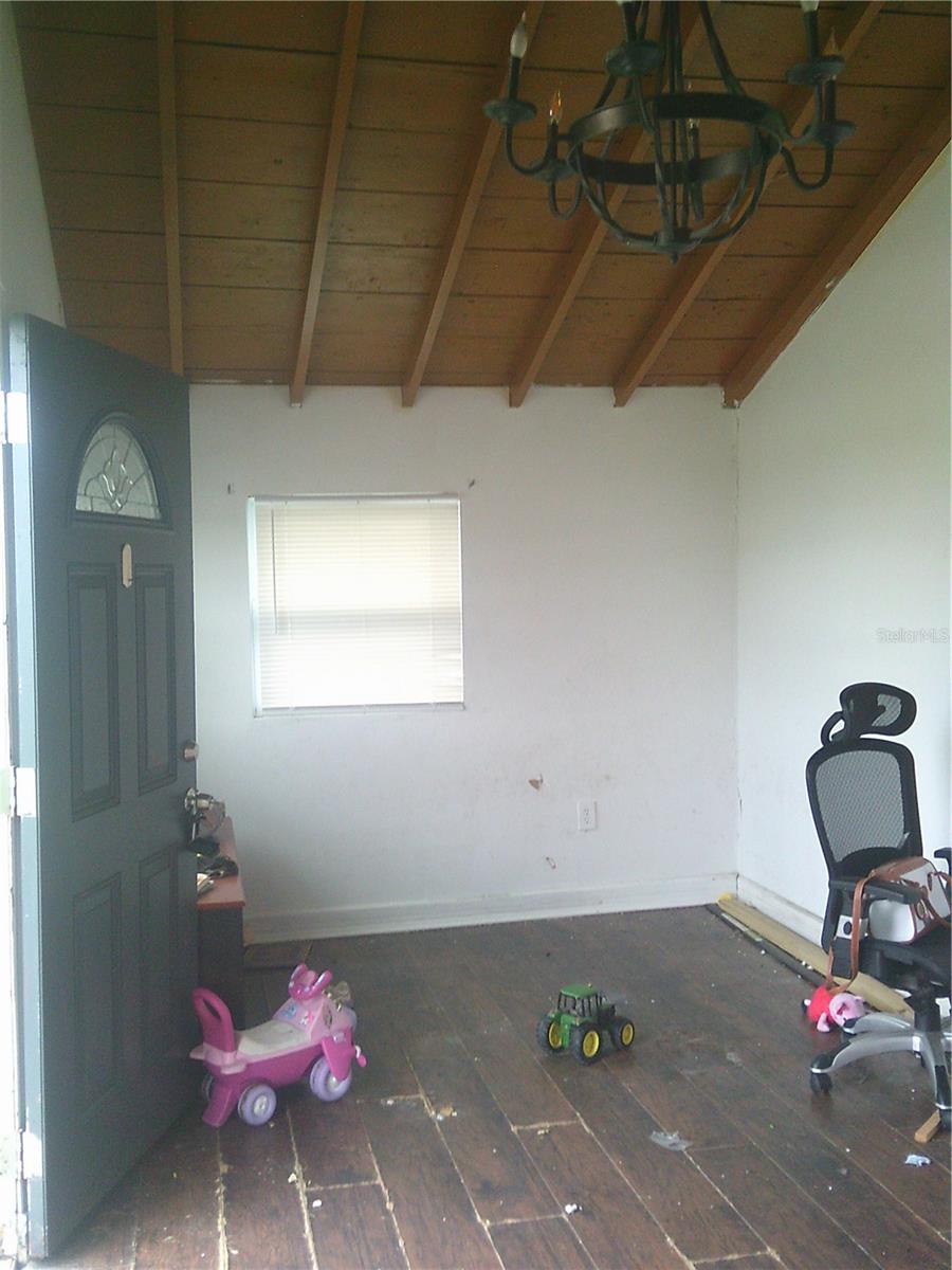 THOMPSON SUB - Residential