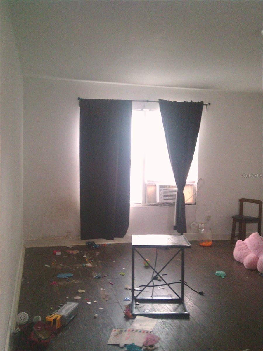 THOMPSON SUB - Residential