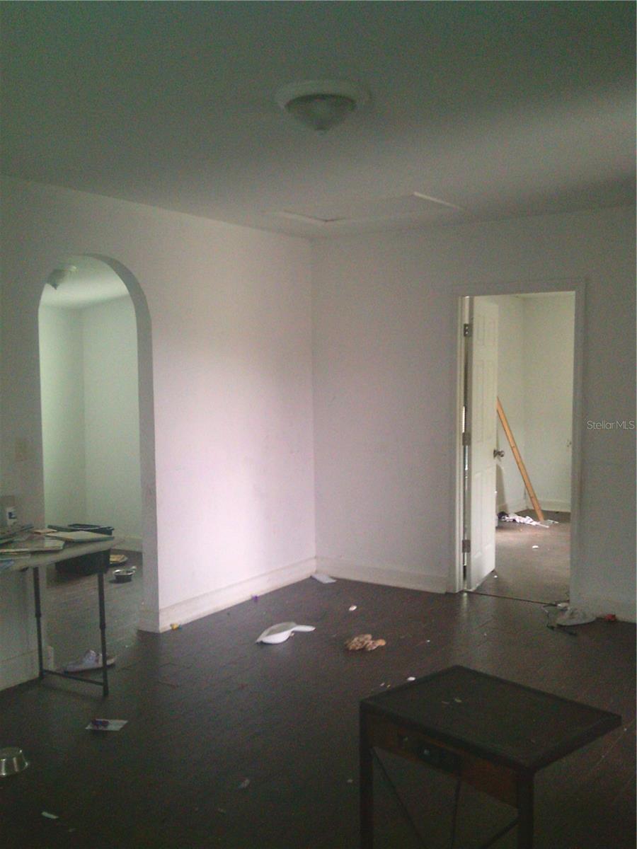 THOMPSON SUB - Residential