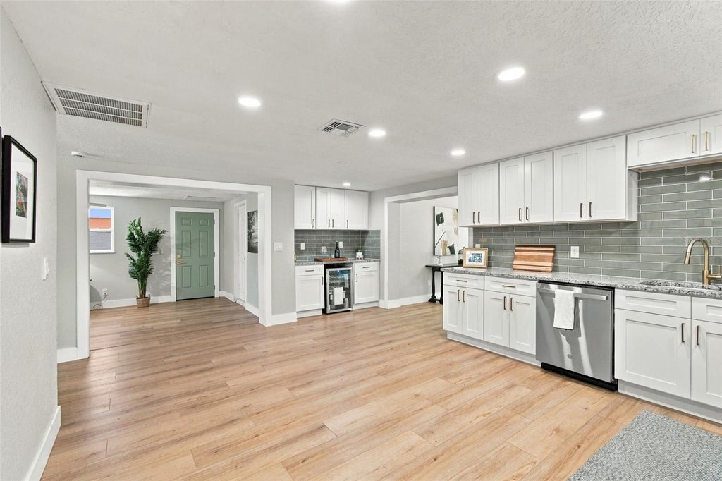 Photo of 1954 Skyline Drive, Clearwater, FL 33763 (MLS # TB8552130)