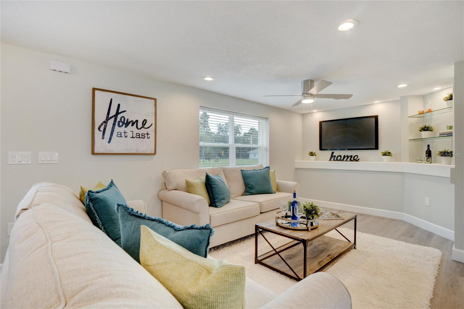 PLANTATION ESTATES UNIT 24 - Residential