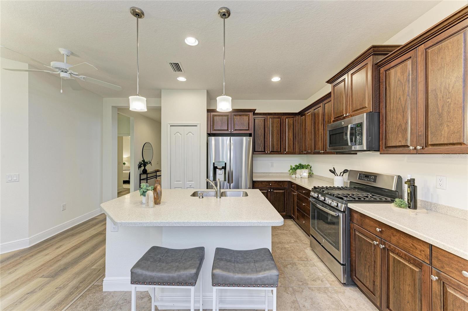 SILVERLEAF - Residential