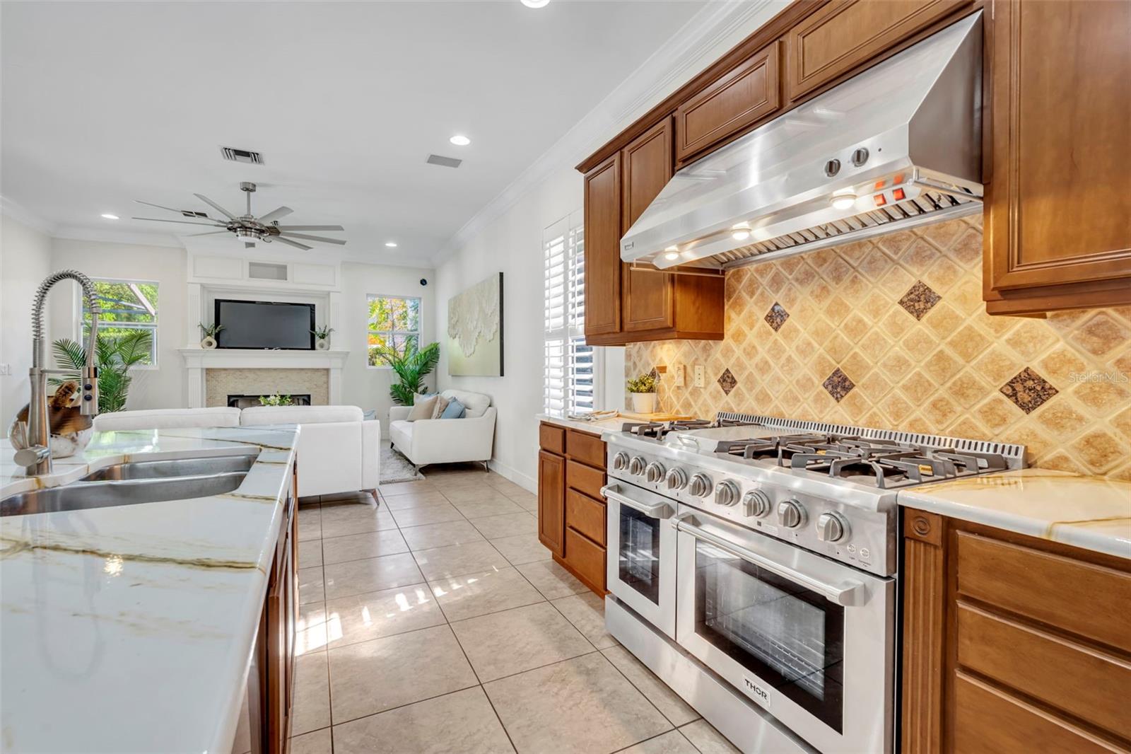 DIXIE TERRACE - Residential Lease