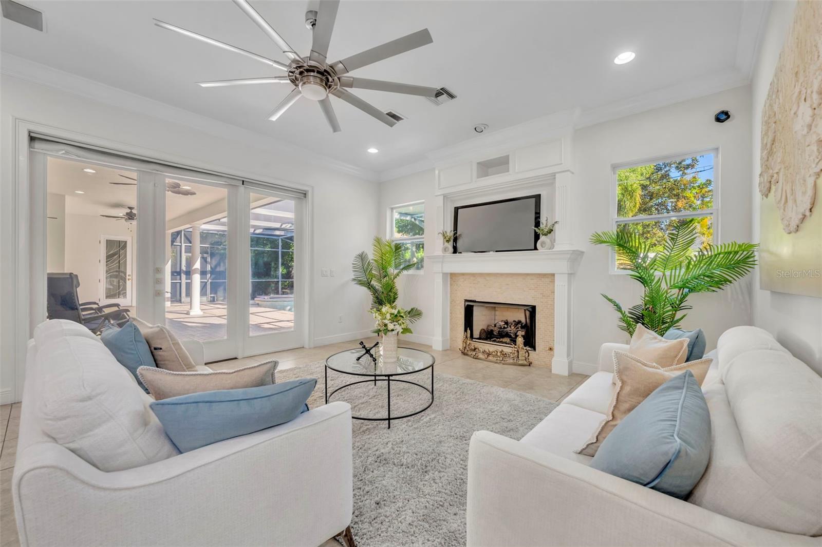 DIXIE TERRACE - Residential Lease