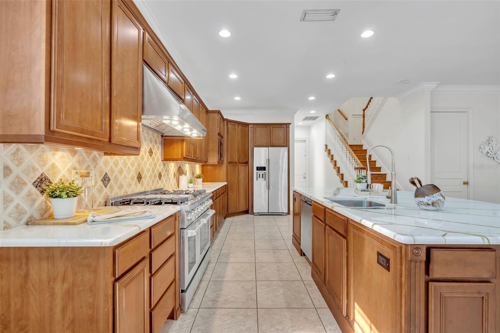 DIXIE TERRACE - Residential Lease