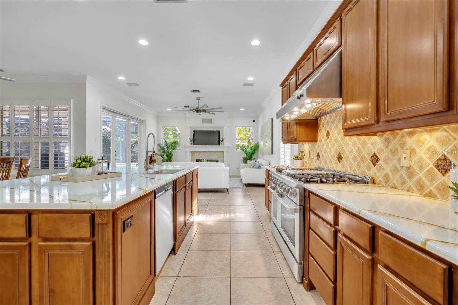 DIXIE TERRACE - Residential Lease