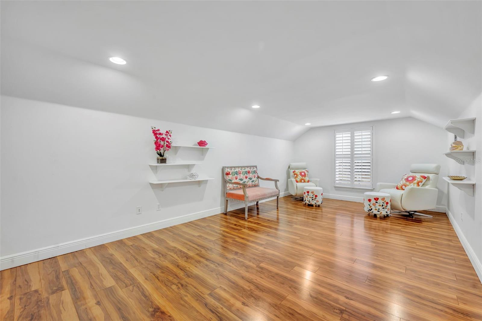 DIXIE TERRACE - Residential Lease