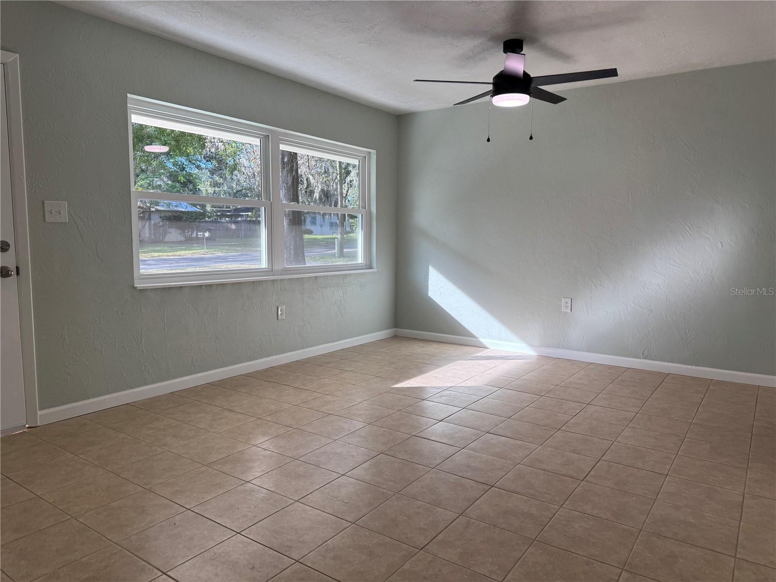 HILLTOP MANOR - Residential