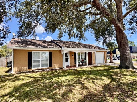Photo of 3902 Glissade Drive, New Port Richey, FL 34652 (MLS # TB8398391) Photo of 3902 Glissade Drive, New Port Richey, FL 34652 (MLS # TB8398391)