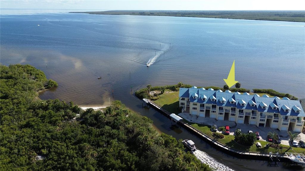 Photo of 4410 Warren Avenue #507, Port Charlotte, FL 33953 (MLS # D6145688)