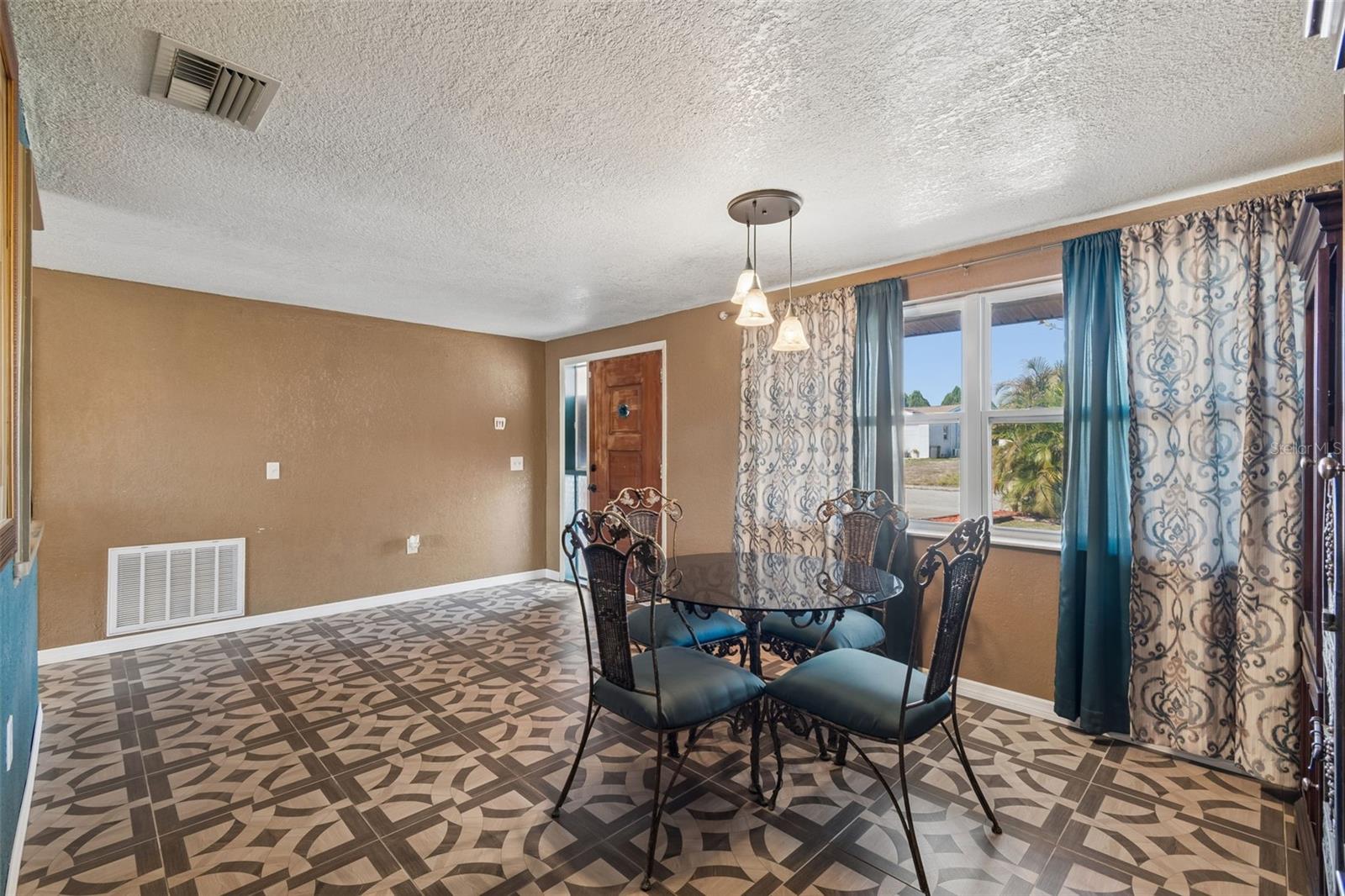 HOLIDAY HILL ESTATES - Residential