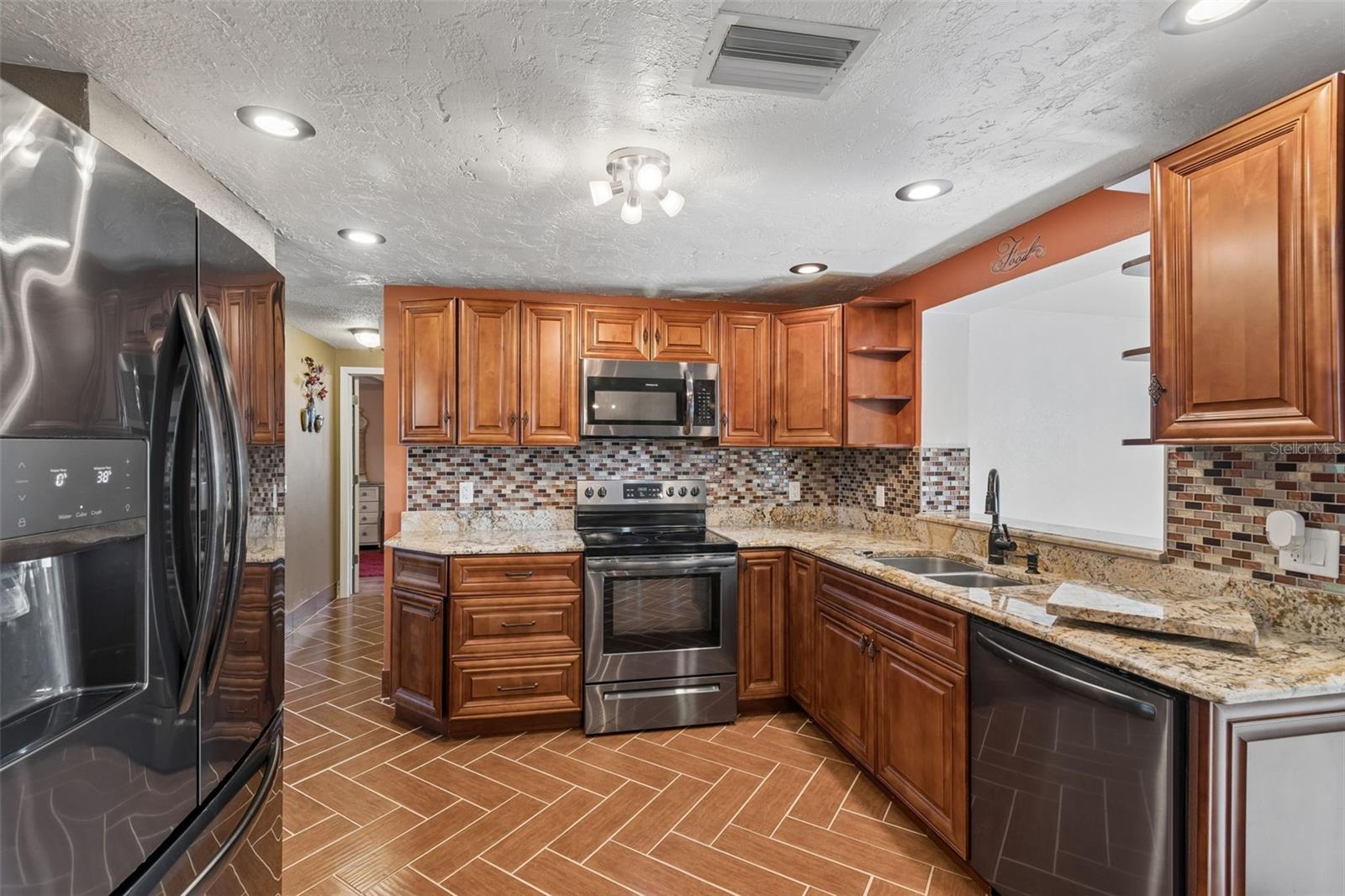 HOLIDAY HILL ESTATES - Residential