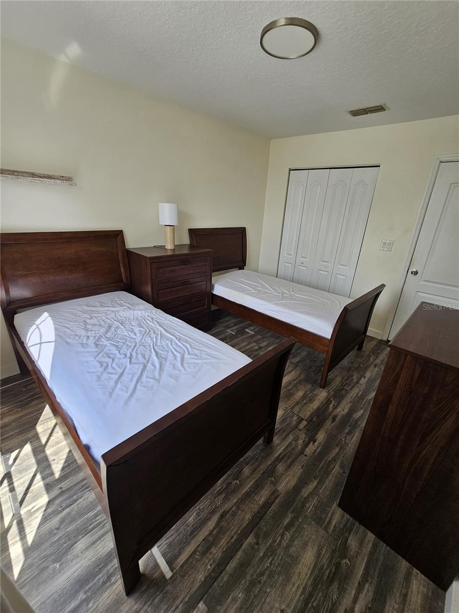 LINDFIELDS UNIT 1 - Residential