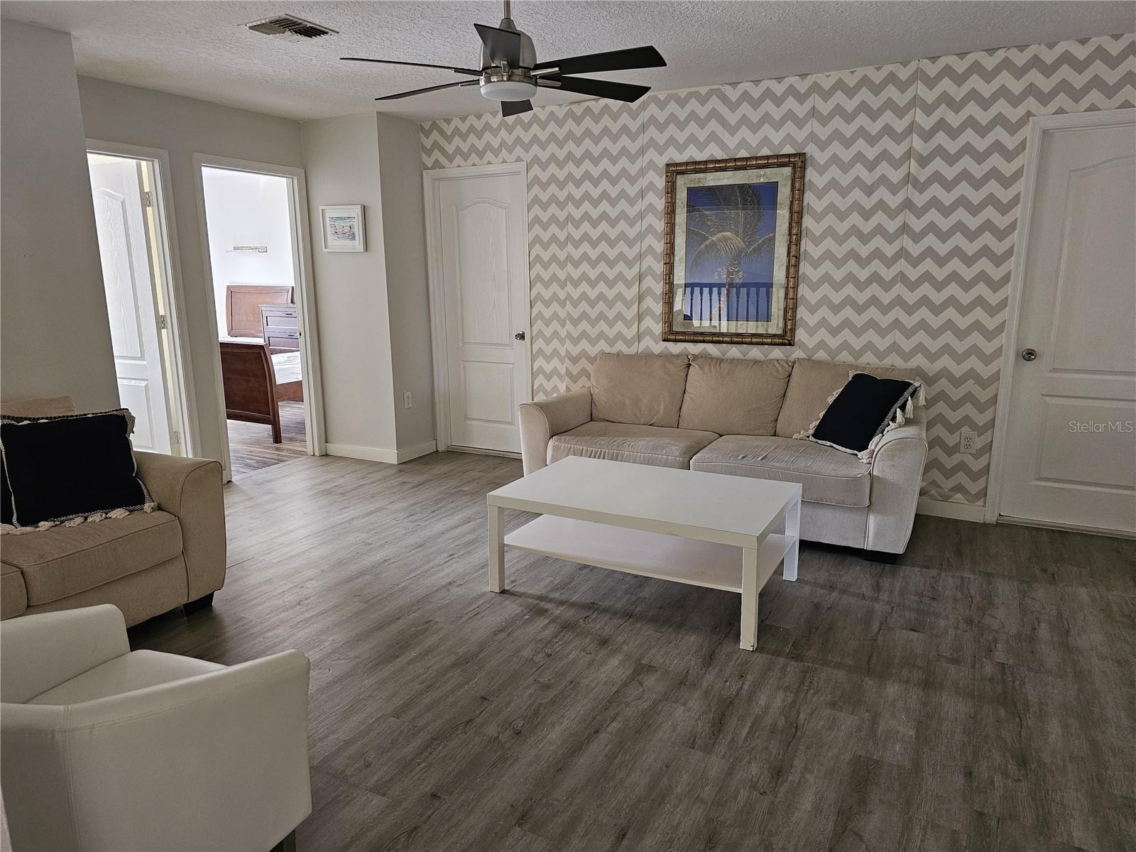 LINDFIELDS UNIT 1 - Residential