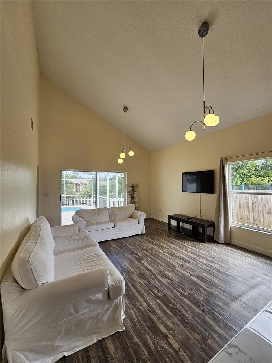 LINDFIELDS UNIT 1 - Residential