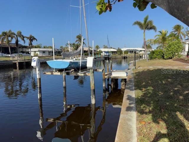PUNTA GORDA ISLES SEC 01 - Land