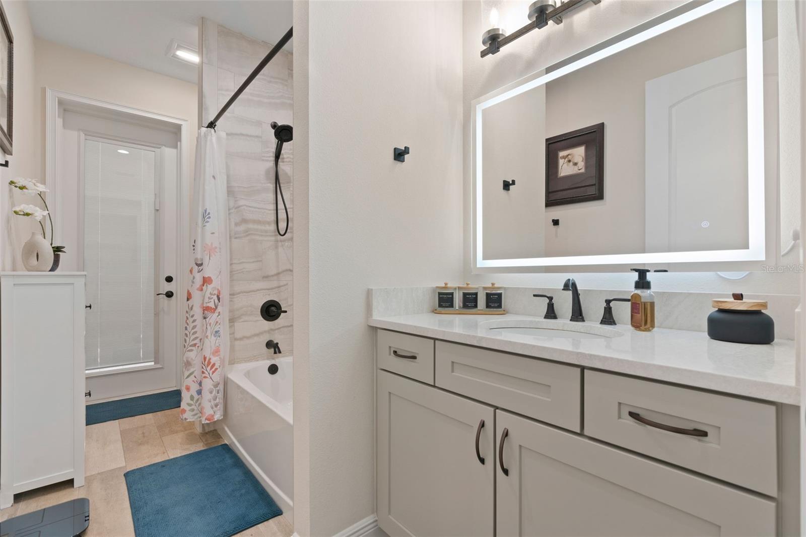 PINE RIDGE UNIT 03 - Residential