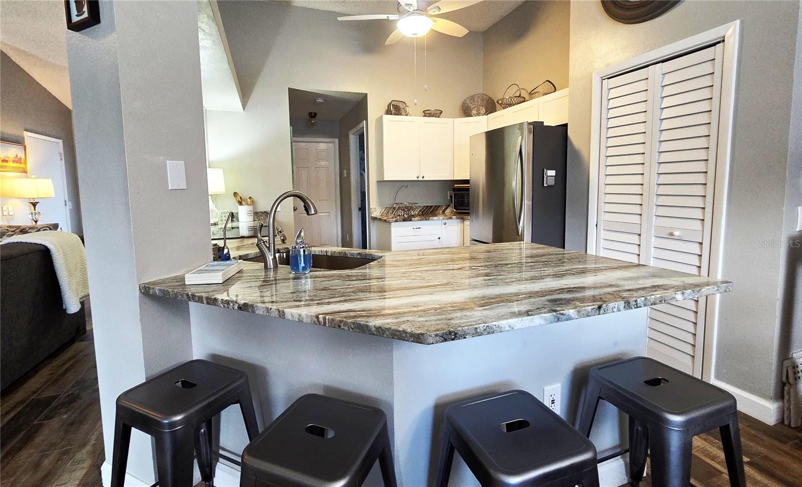 BRADEN RIVER LAKES PH II - Residential Lease