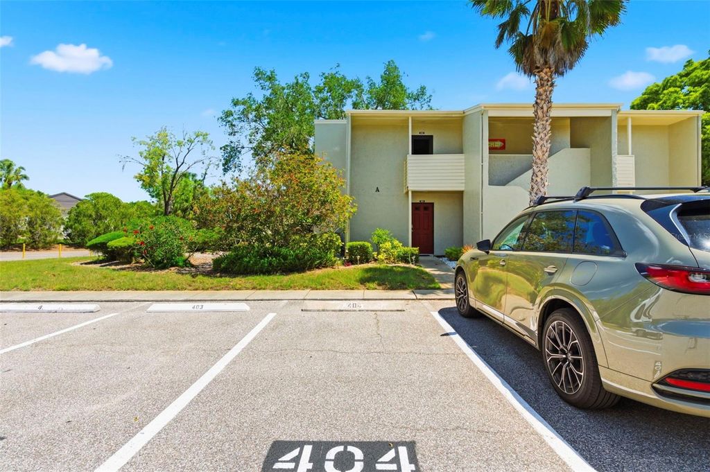 Photo of 404 Windrush Bay Drive, Tarpon Springs, FL 34689 (MLS # TB8498757)