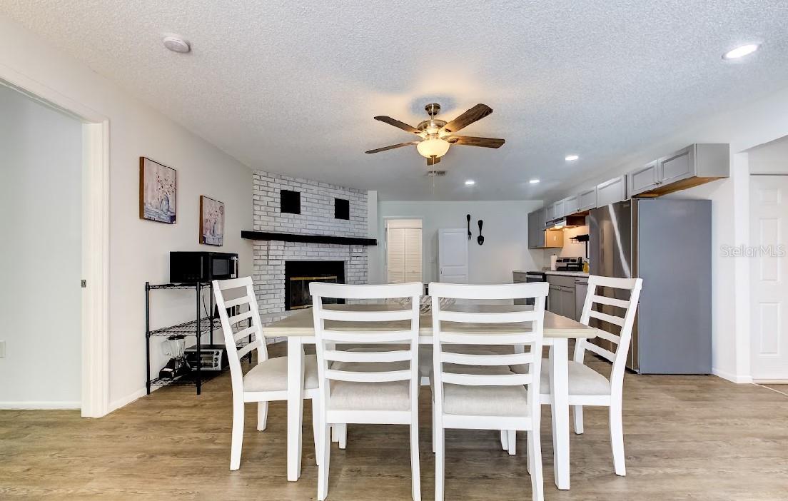 COLONIAL TERRACE - Residential