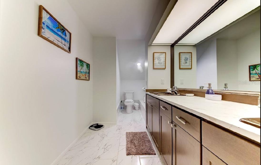 COLONIAL TERRACE - Residential