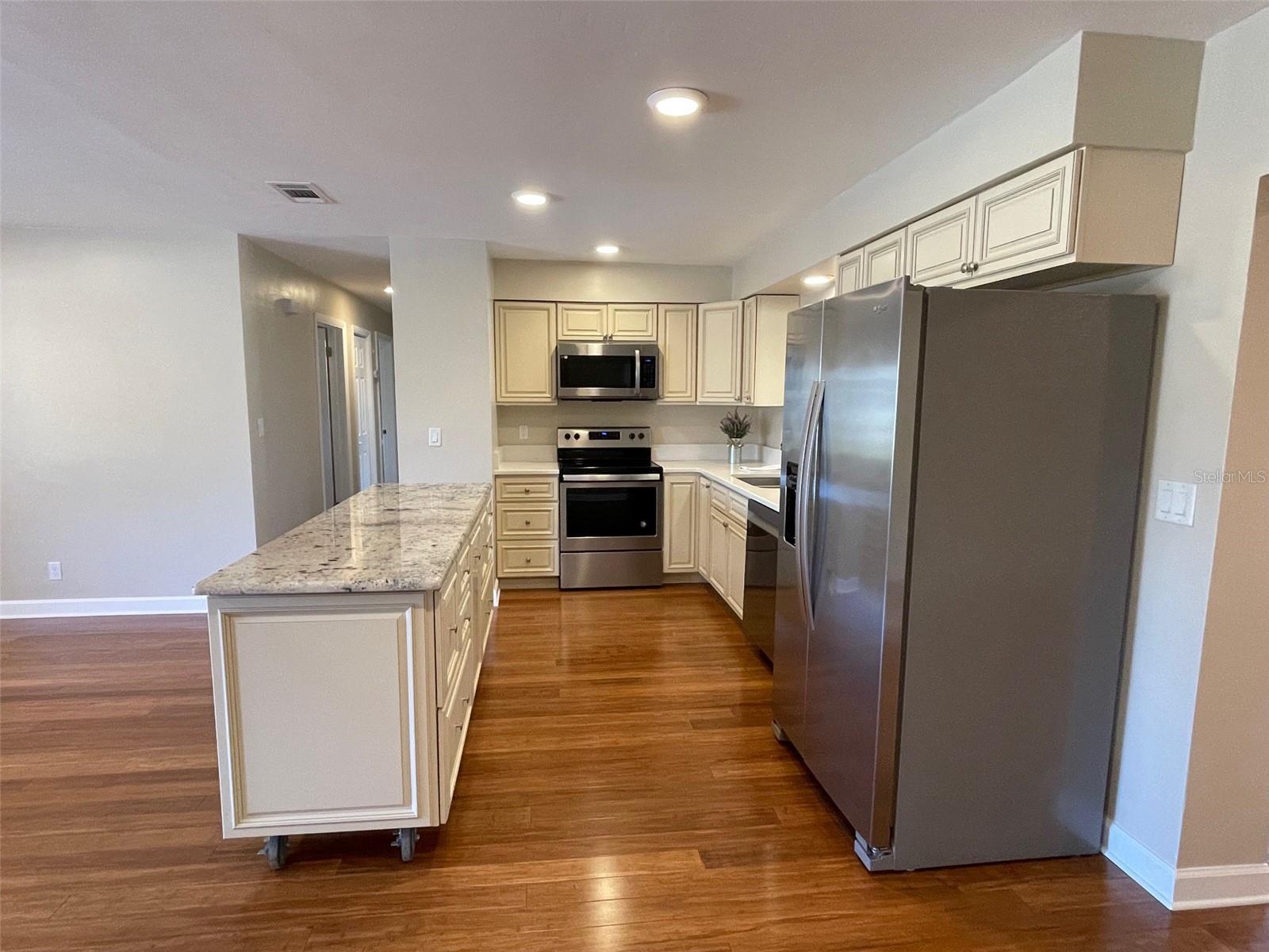 FAIRVIEW ESTATES - Residential