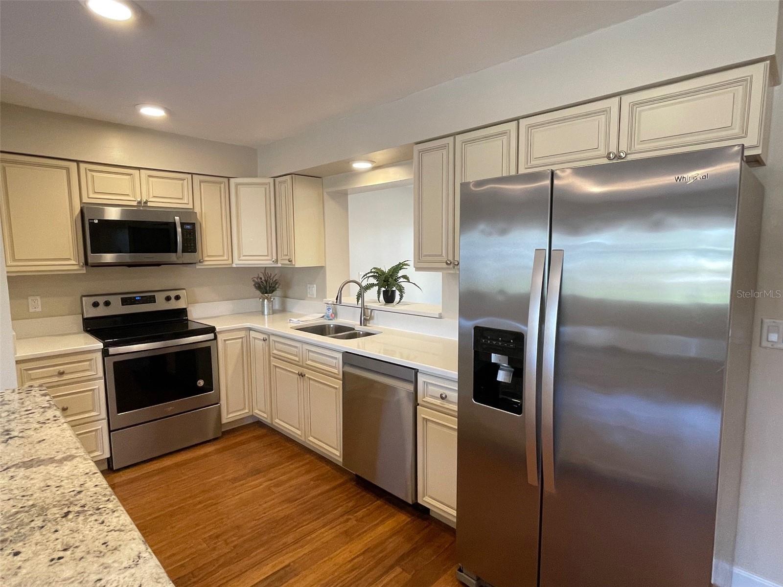 FAIRVIEW ESTATES - Residential