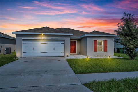 A home in WINTER HAVEN