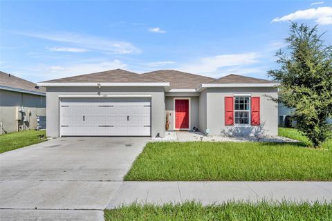 A home in WINTER HAVEN