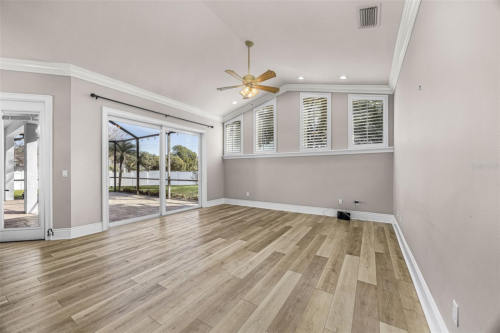 DUNCAN GROVES - Residential