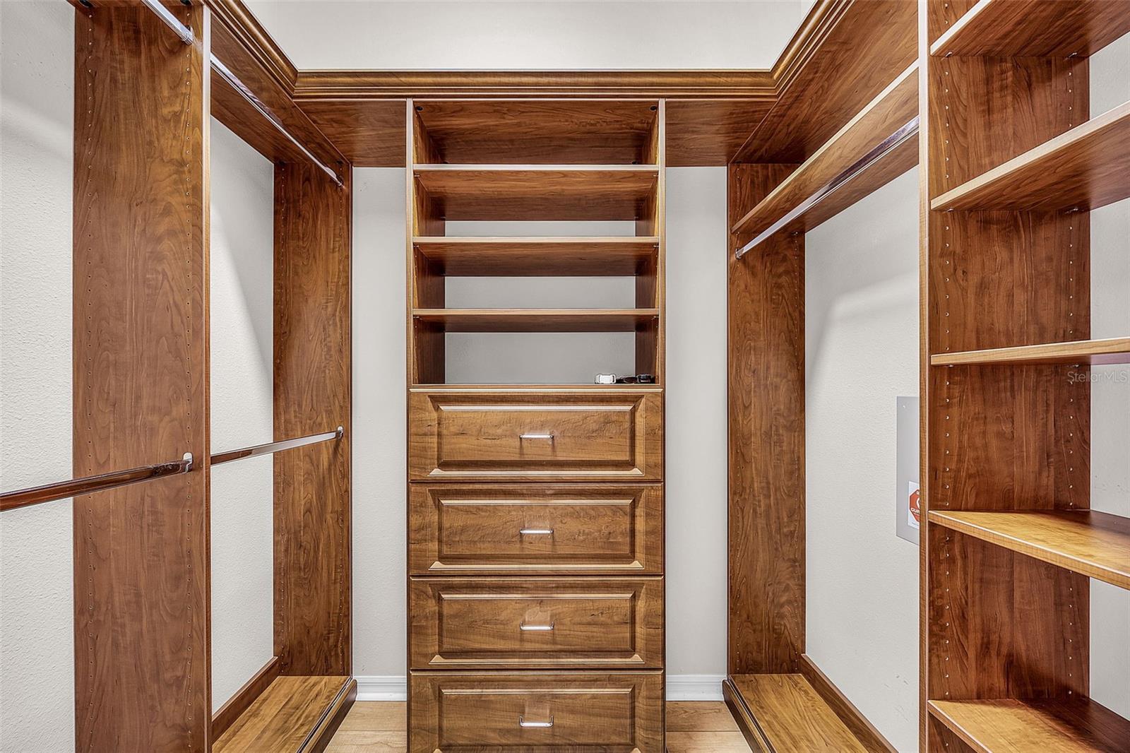 DUNCAN GROVES - Residential