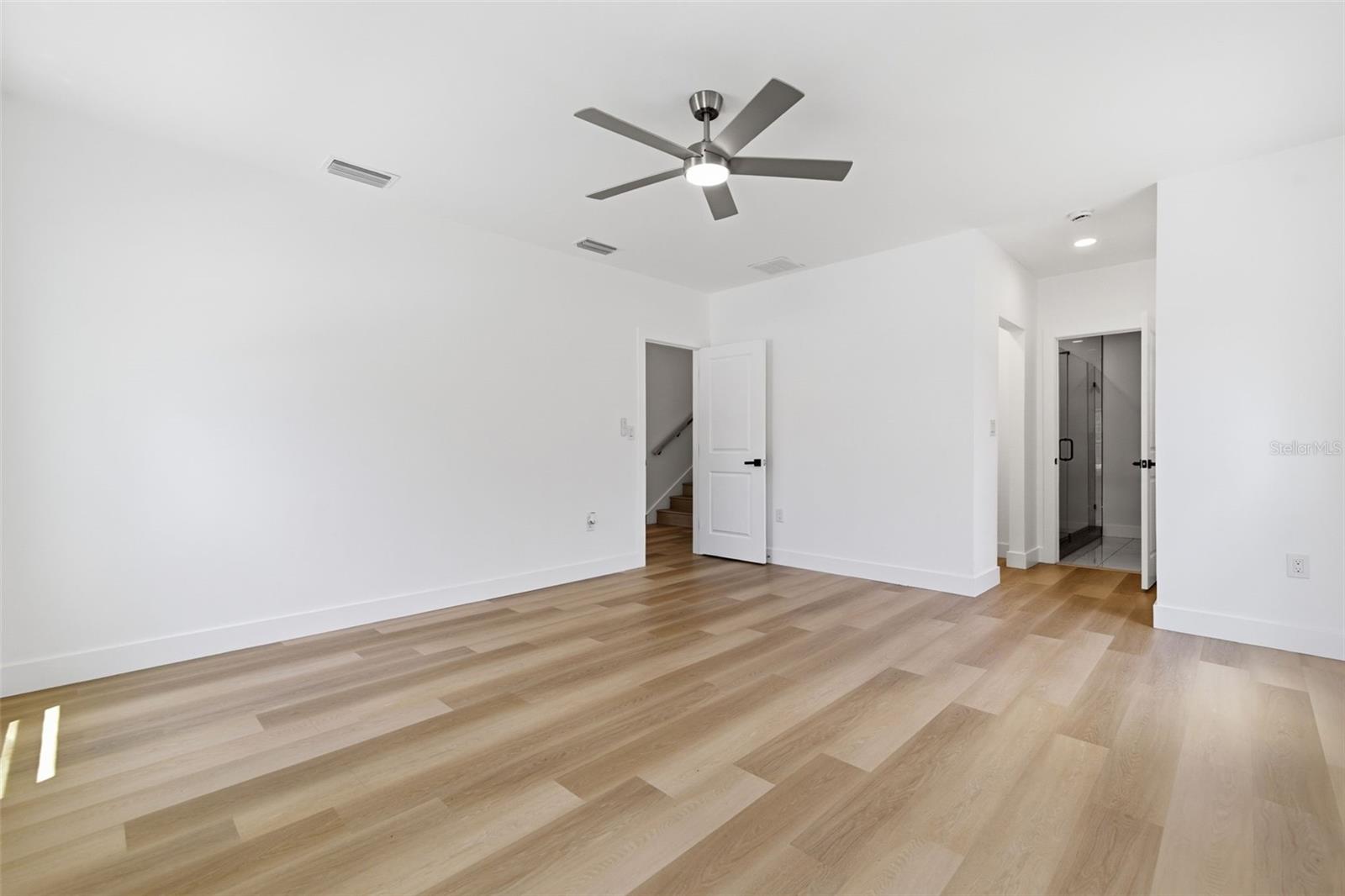NEBRASKA PLACE - Residential
