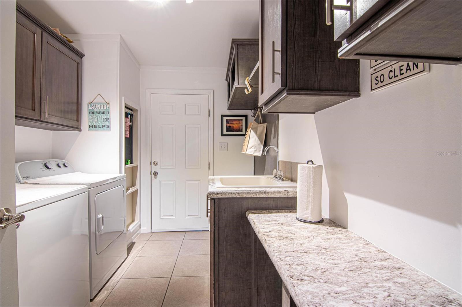 6 LAKES COUNTRY CLUB CO-OP - Residential