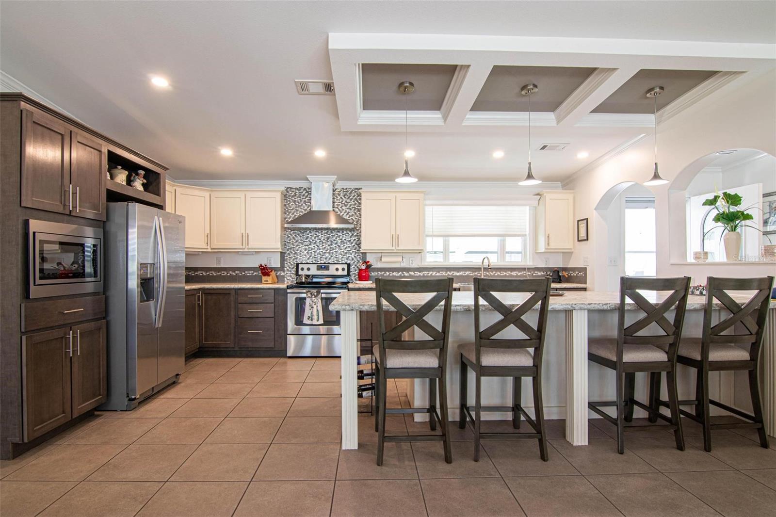 6 LAKES COUNTRY CLUB CO-OP - Residential