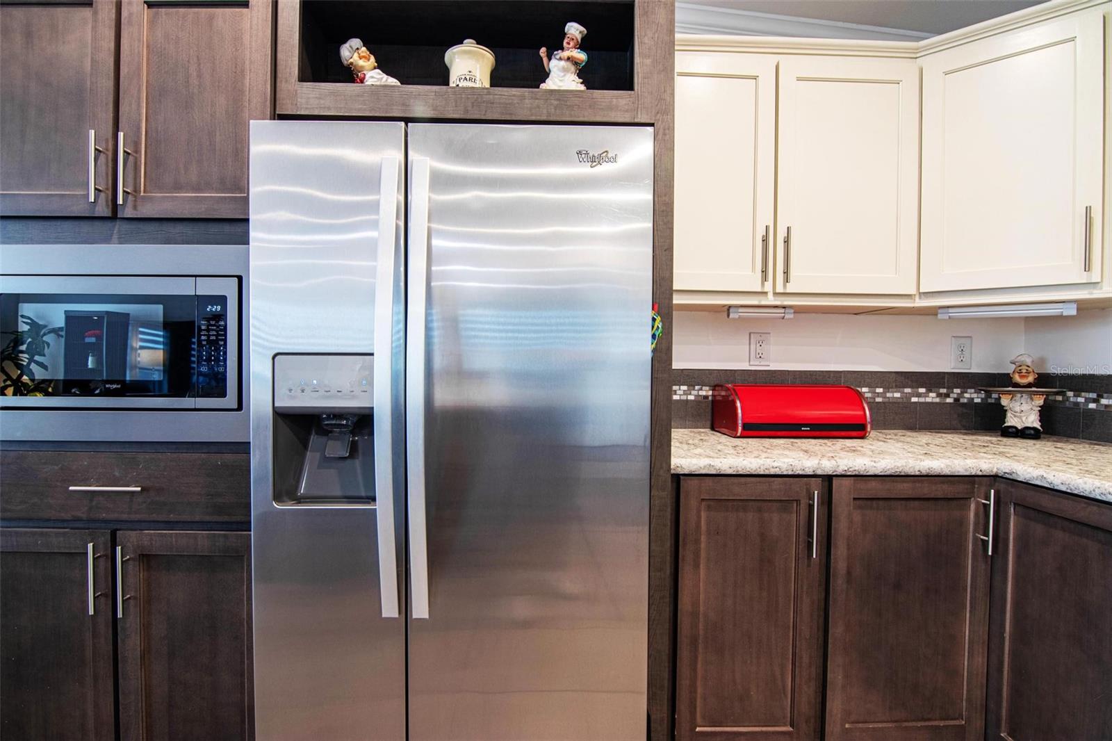 6 LAKES COUNTRY CLUB CO-OP - Residential