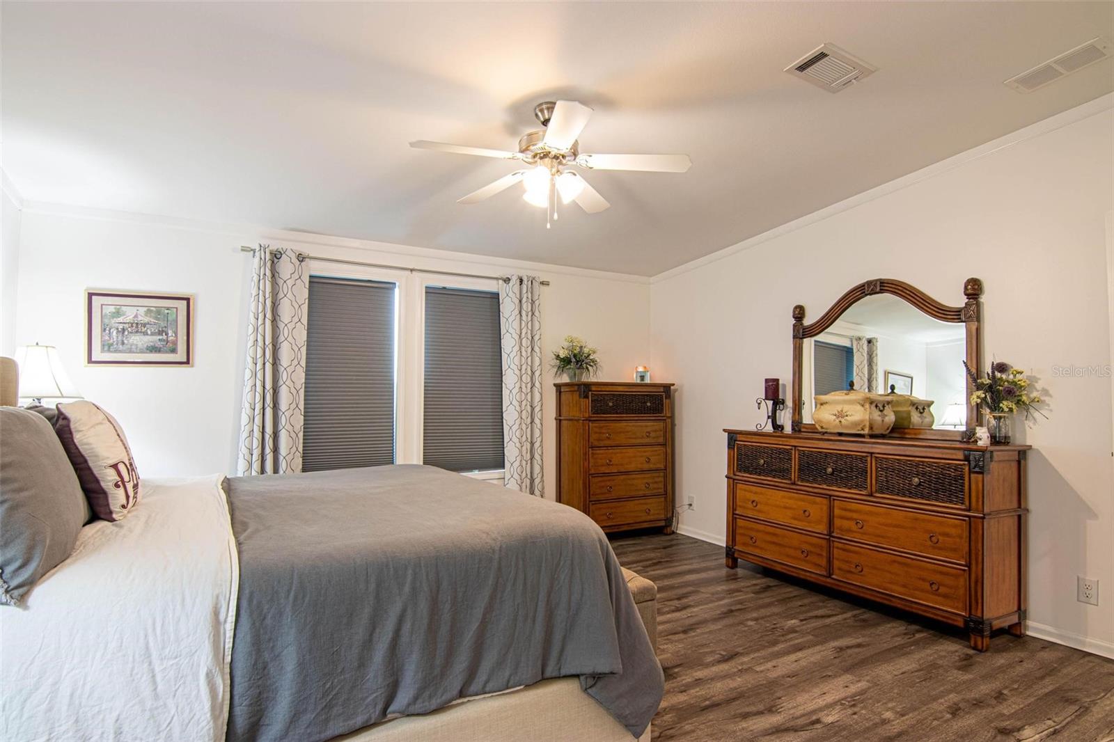 6 LAKES COUNTRY CLUB CO-OP - Residential