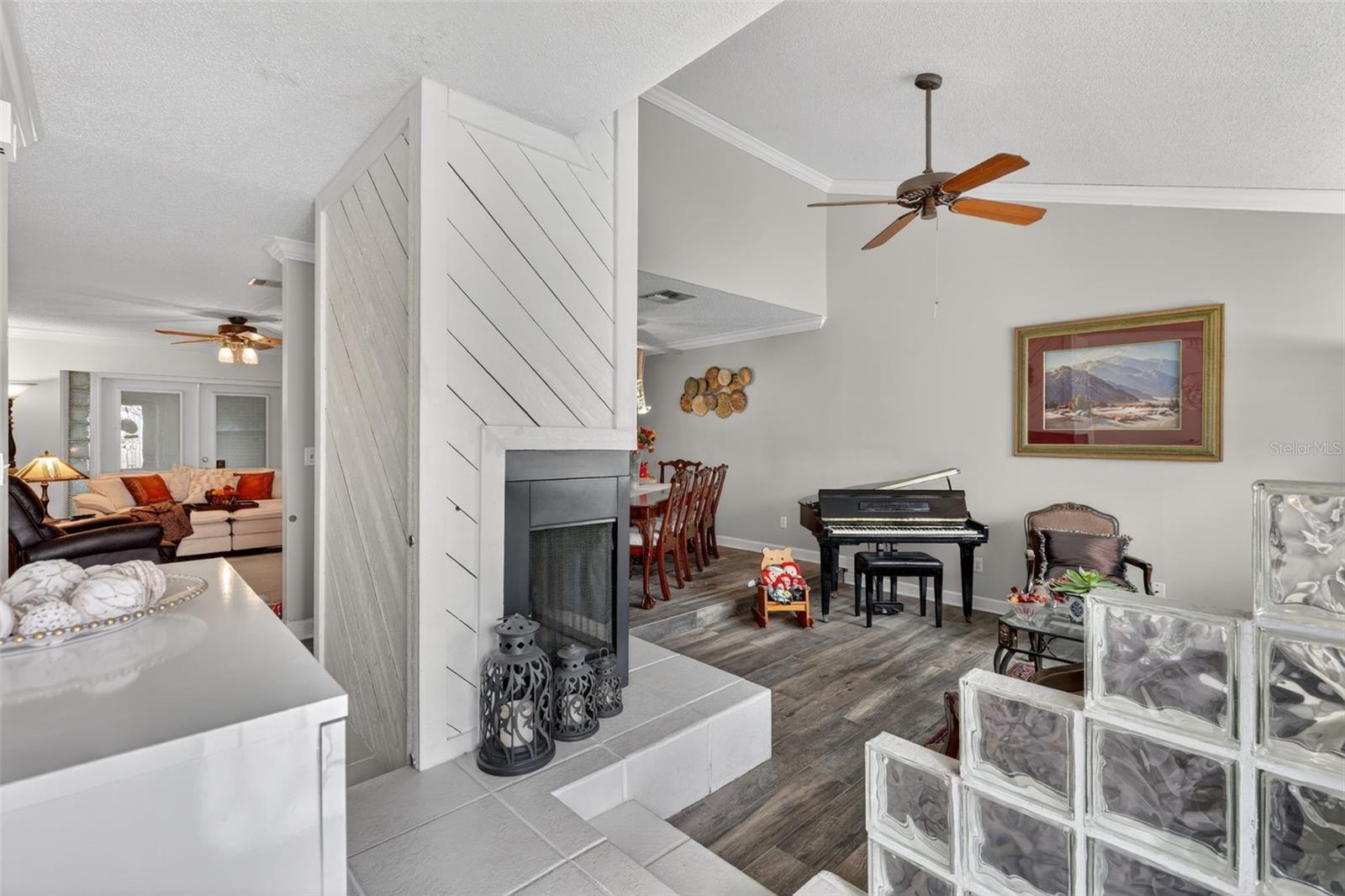 TIBERON COVE - Residential