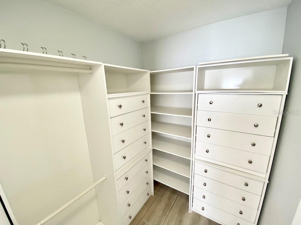 DEL REY CONDO PH 03-05 - Residential Lease