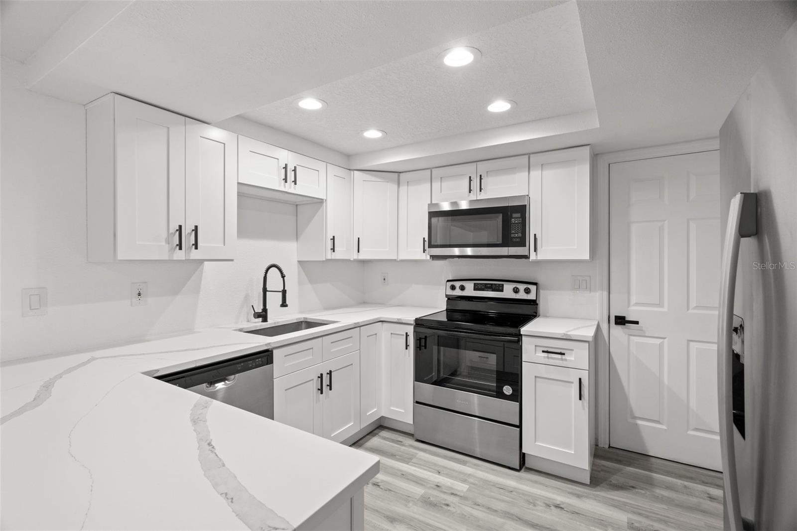 BEACON SQUARE - Residential