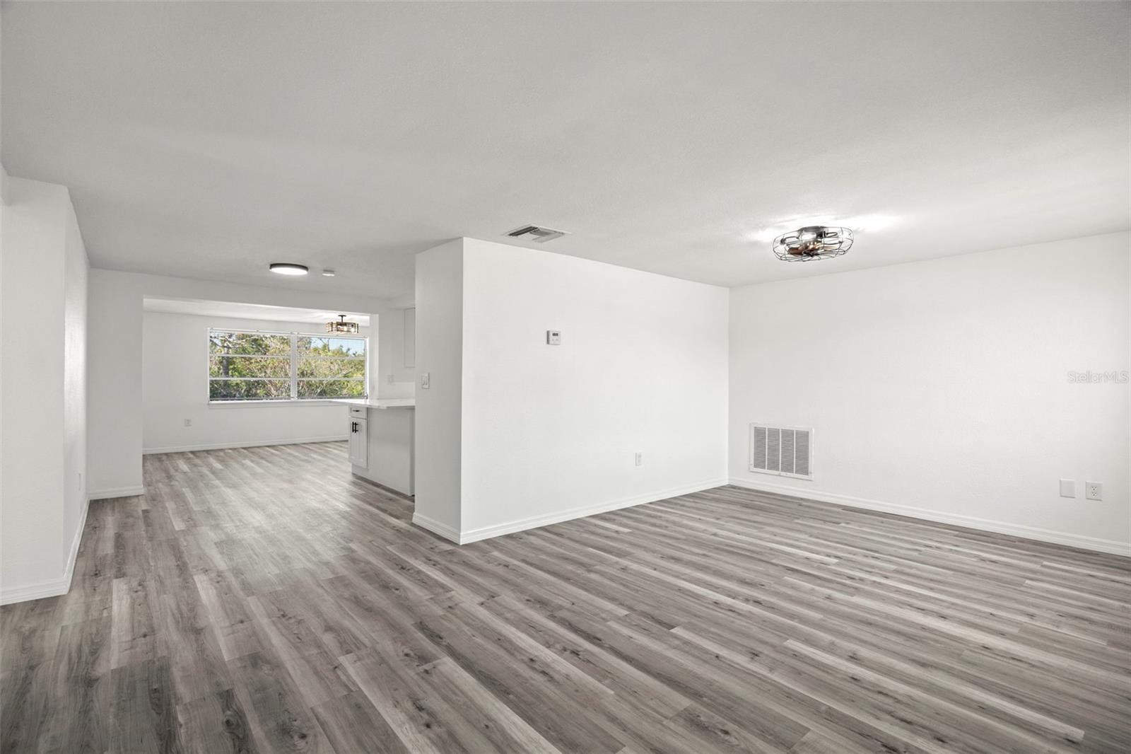 BEACON SQUARE - Residential