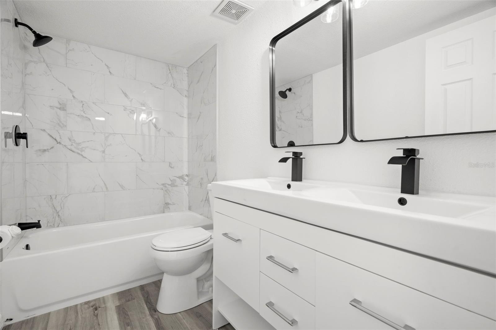 BEACON SQUARE - Residential