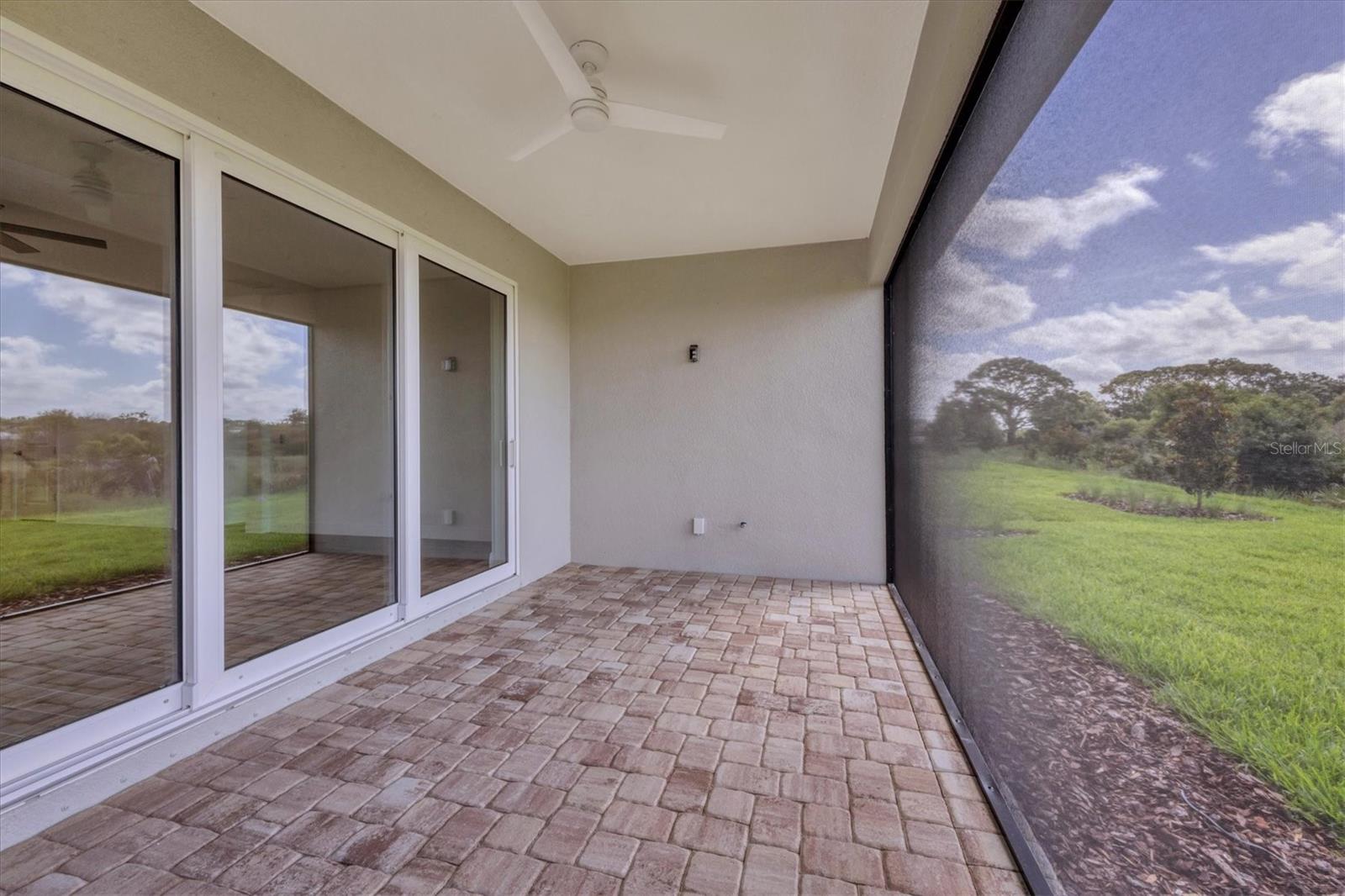 LAKEHOUSE COVE/WATERSIDE PHS 5 - Residential Lease