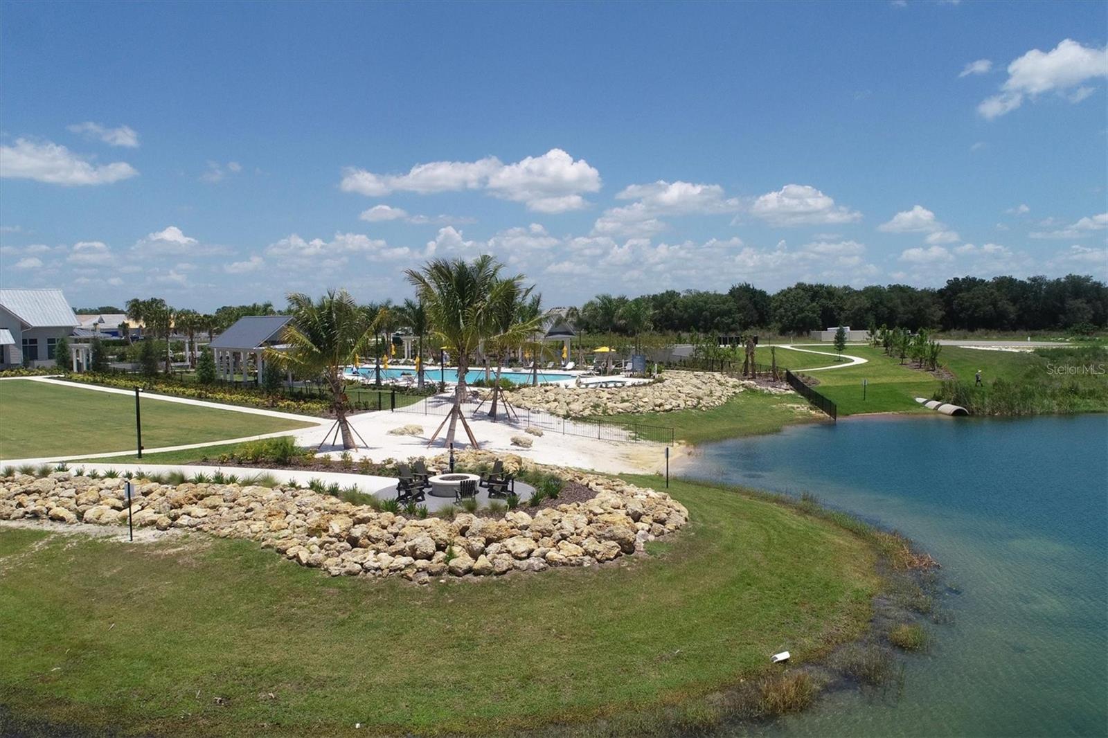 LAKEHOUSE COVE/WATERSIDE PHS 5 - Residential Lease