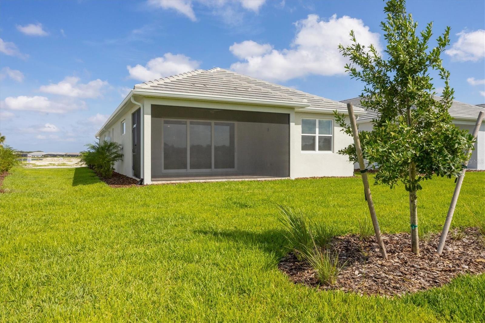 LAKEHOUSE COVE/WATERSIDE PHS 5 - Residential Lease