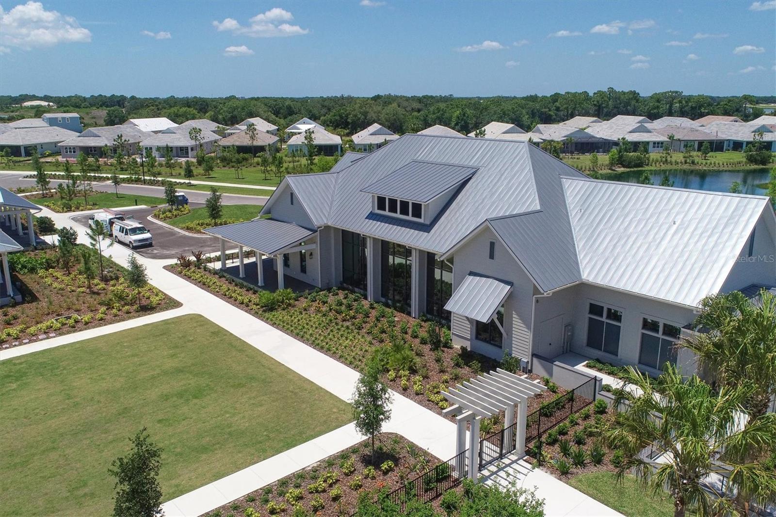 LAKEHOUSE COVE/WATERSIDE PHS 5 - Residential Lease