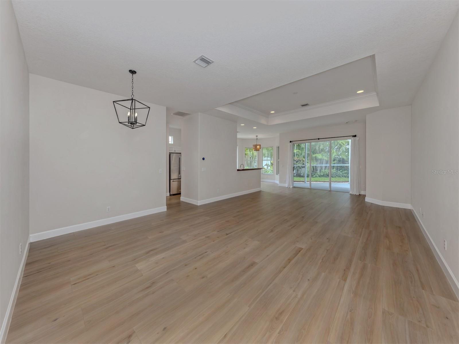 Search Properties for Sale 4 128 AMORA AVENUE