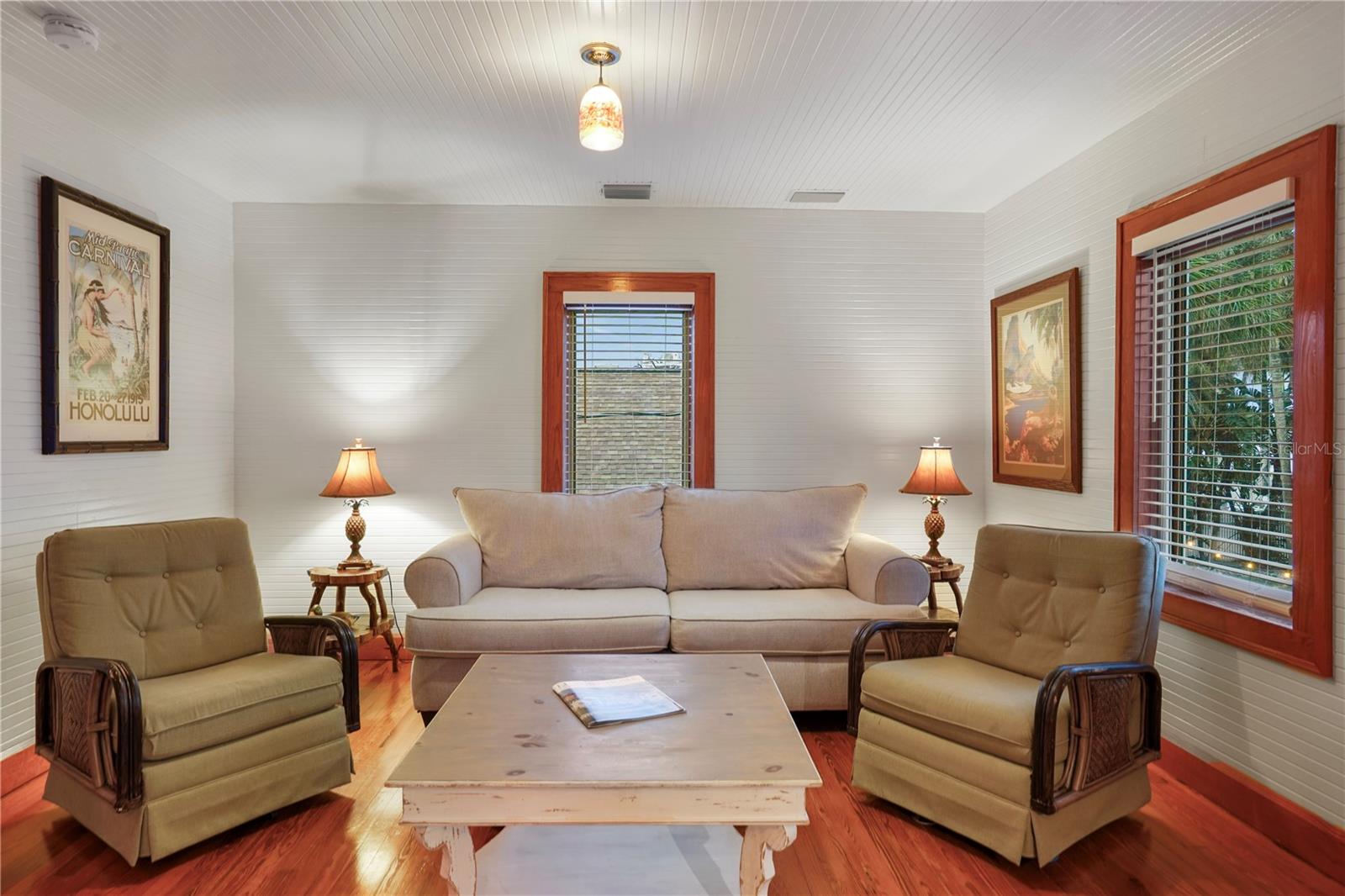 MOREY BEACH - Residential