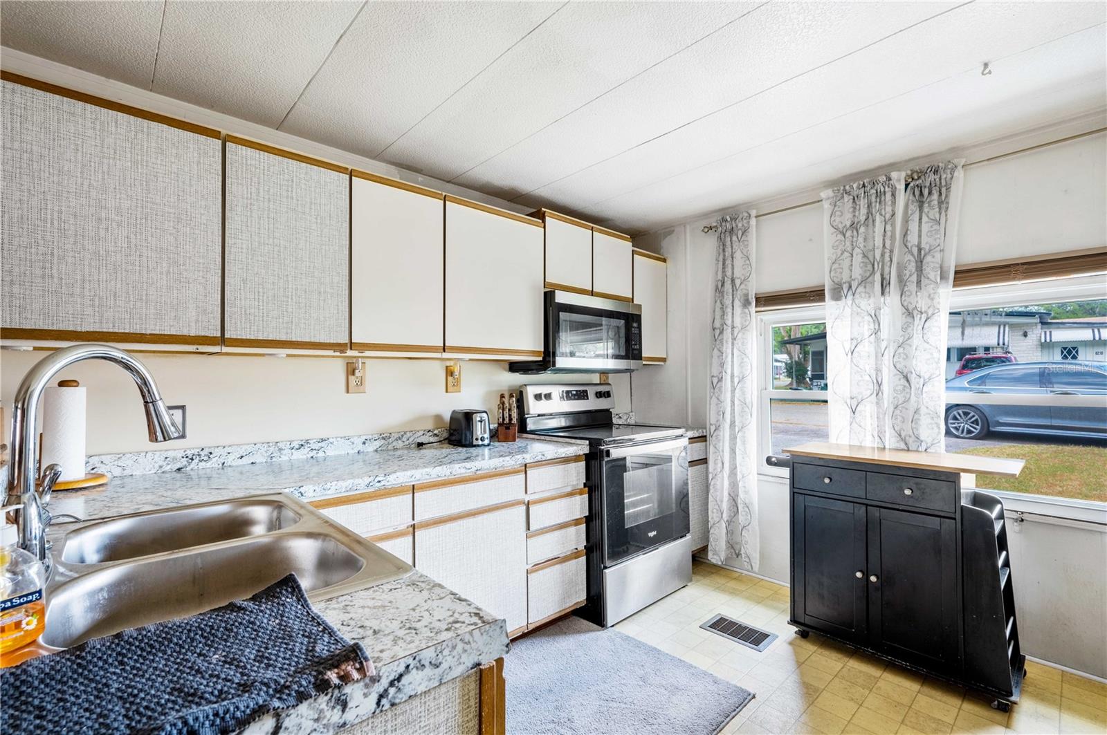 GREEN HILLS ESTATES - Residential